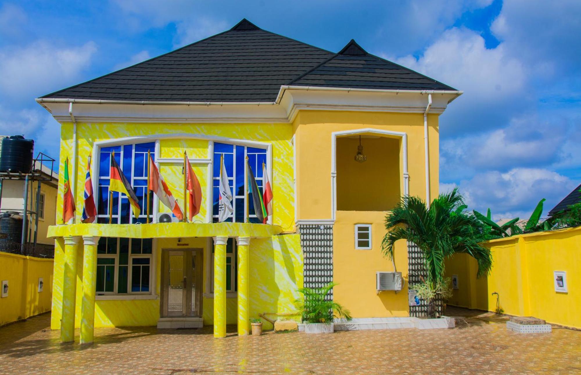 Grandsheffield Hotels And Suits Ltd Owerri Exterior photo